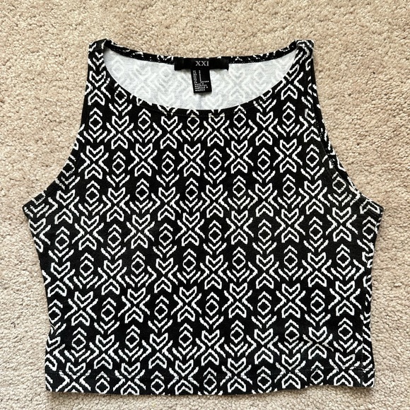 Black and White Aztec Print Crop Top - Picture 1 of 4